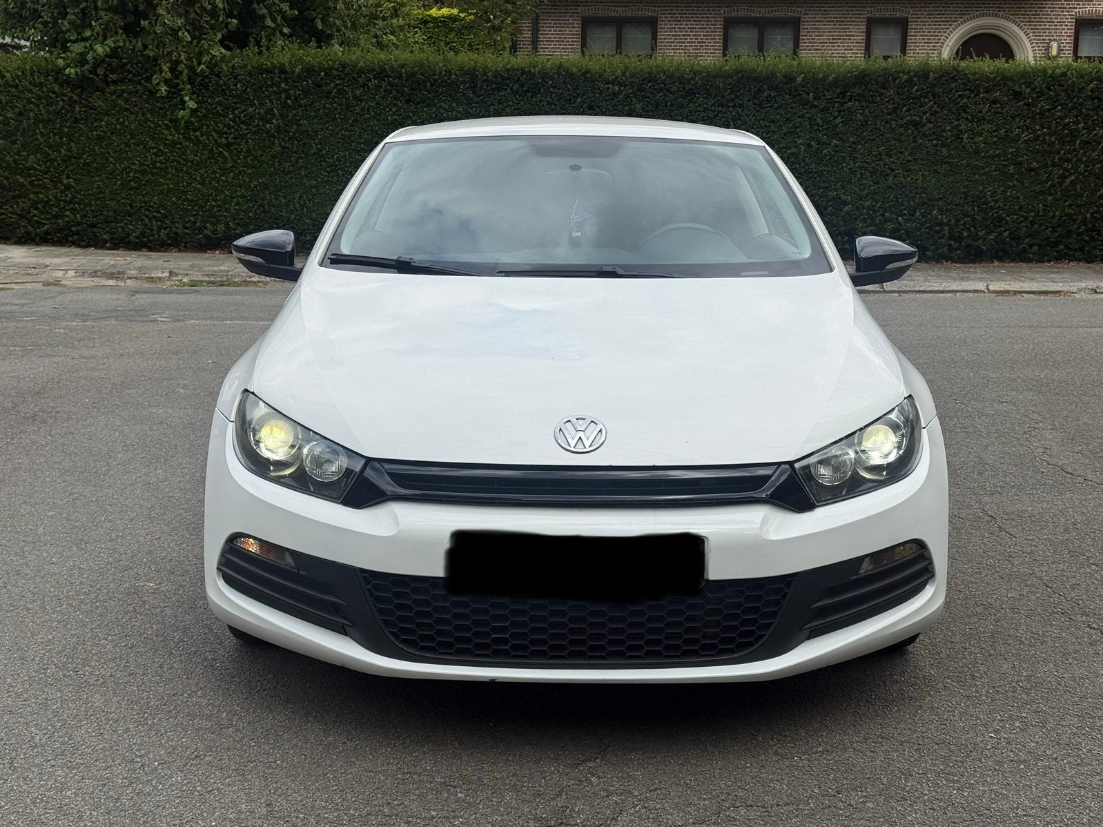 Volkswagen scirocco 1.4 benzine 2011 gekeurd roze p, Euro 5, Stof, Wit, Particulier