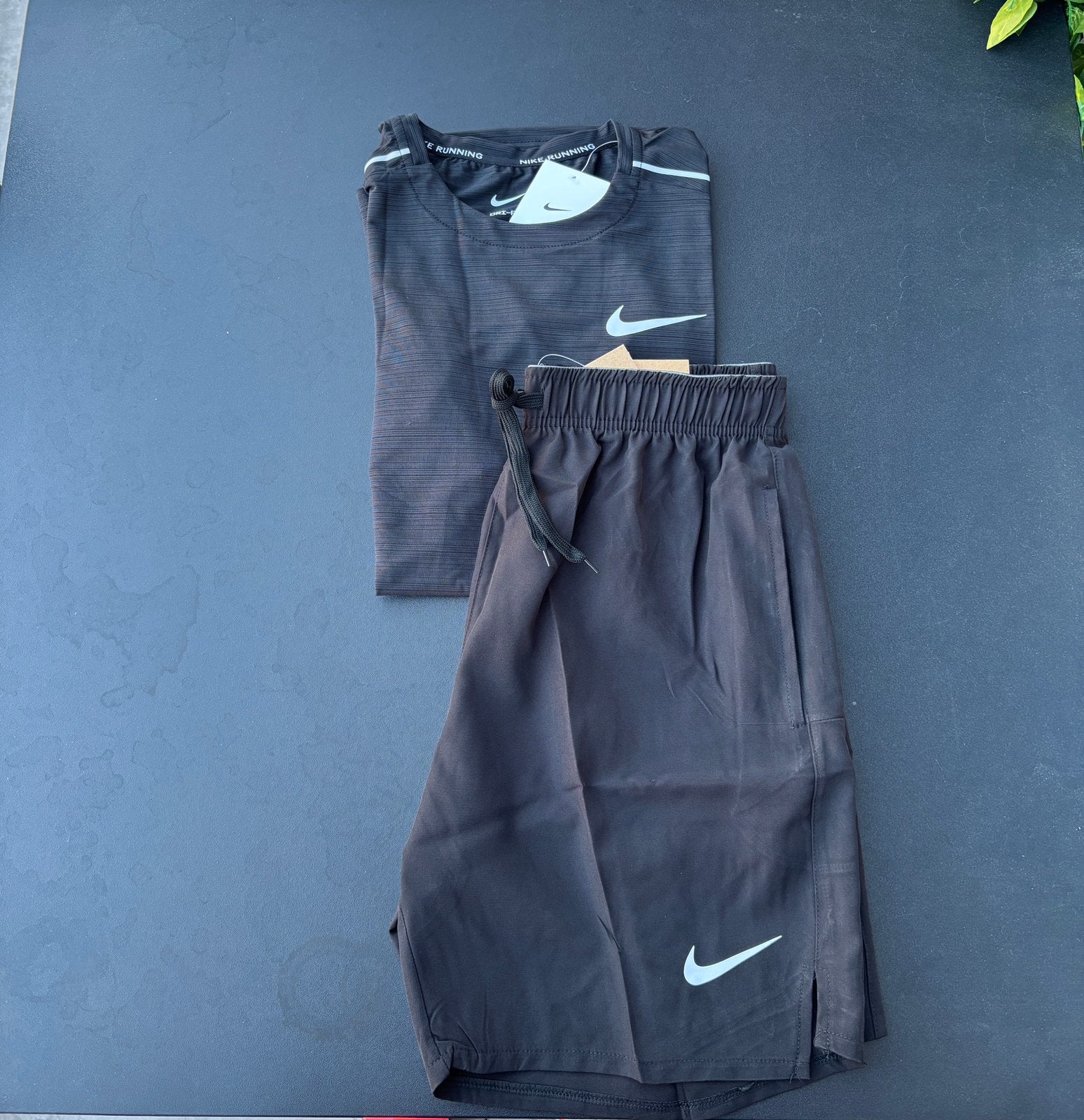 Ensemble Nike Miller noir, Enlèvement ou Envoi, Comme neuf, Taille 48/50 (M)