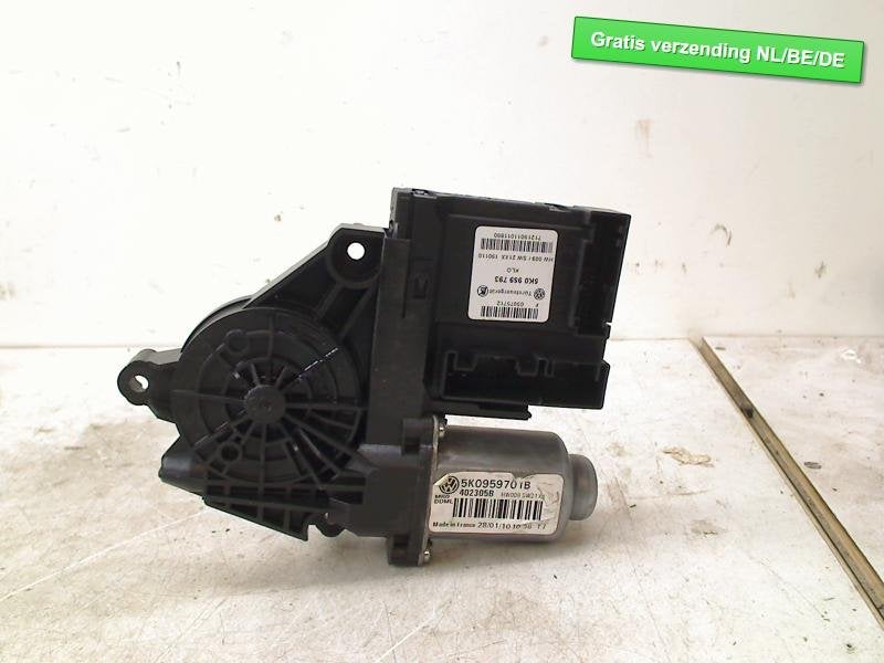 MOTEUR LEVE VITRE ELECTRIQUE AVANT GAUCHE Golf VI (5K1), Volkswagen, Volkswagen AG, Utilisé, Kundenbetreuung@volkswagen.de