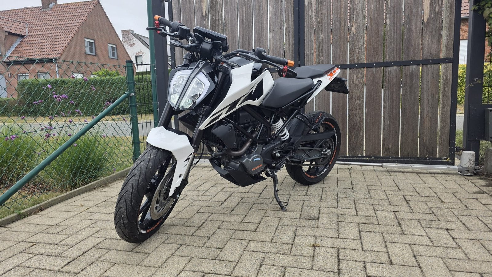 Ktm duke 125cc, Motos, Occasion, Permis Moto A1 minimum, Particulier, 1 cylindre