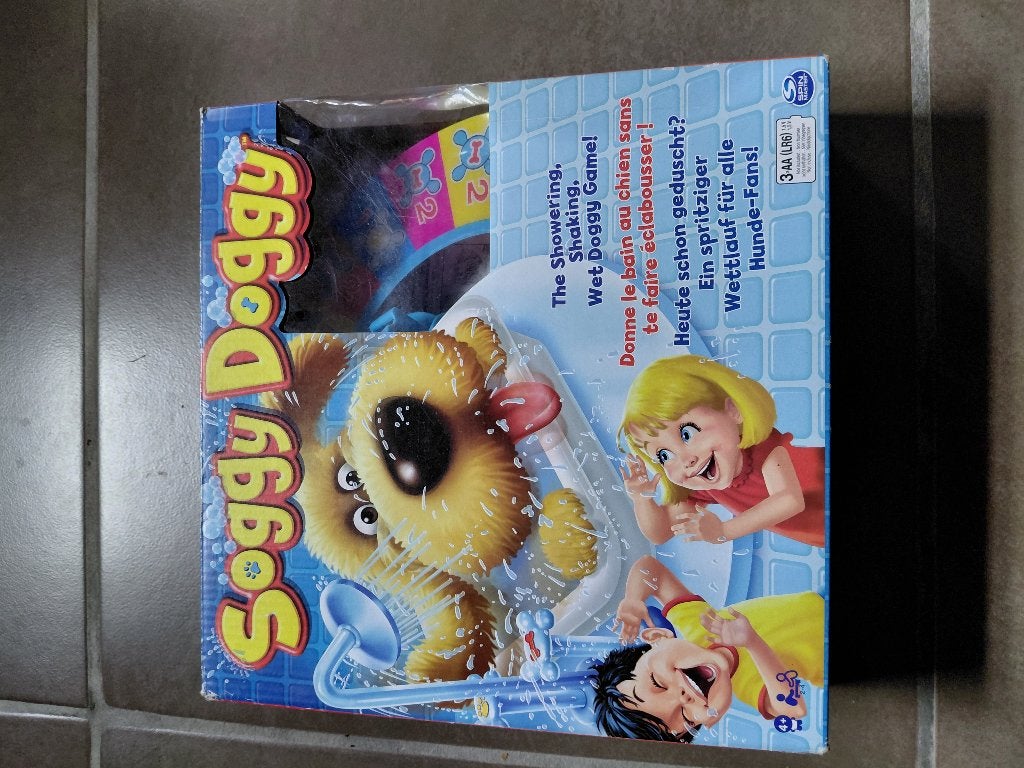 Soggy Doggy - spel waarbij hond wordt gedouched, Een of twee spelers, Ophalen of Verzenden, Zo goed als nieuw, Megableu
