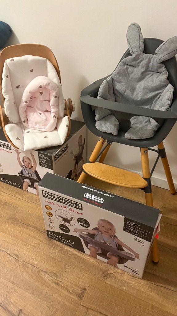 Childhome eetstoel, Kinderen en Baby's, Kinderstoelen, Ophalen, Zo goed als nieuw, Meegroeistoel, Gordel(s)