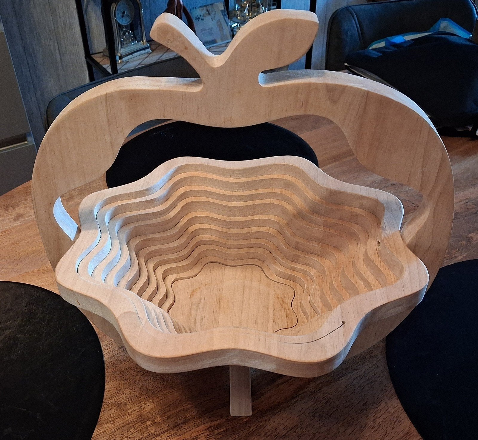 Decoratieve Houten Fruitschaal in Appelvorm, Huis en Inrichting, Ophalen, Hout