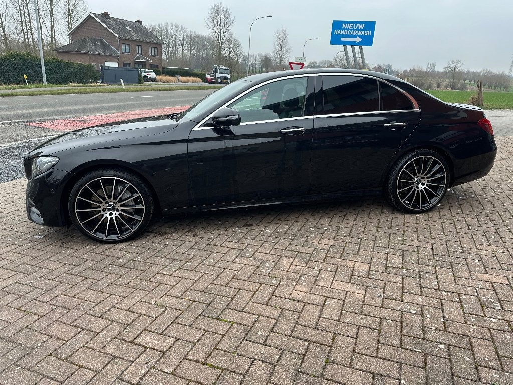 Mercedes E klasse 200 benzine AMG look, Autos, Mercedes-Benz, Entretenue par le concessionnaire, Berline, Automatique, Particulier