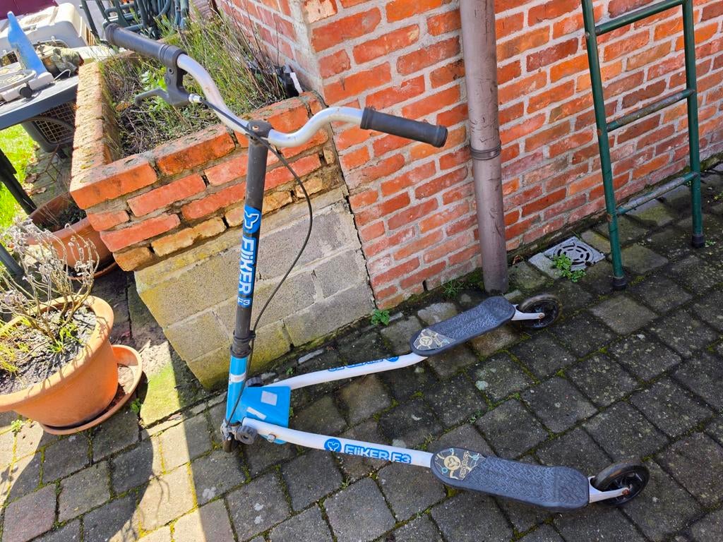 Leuke step fliker f3, Fietsen en Brommers, Ophalen