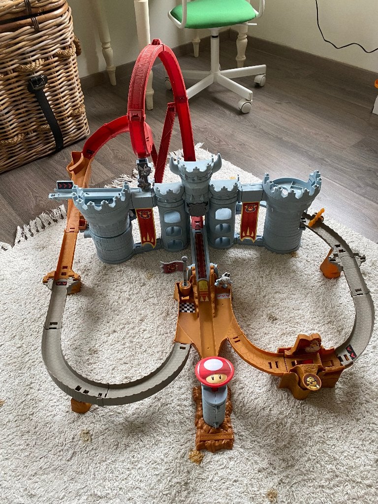 Super Mario hot wheels autobaan, Ophalen, Racebaan, Zo goed als nieuw, Hot Wheels