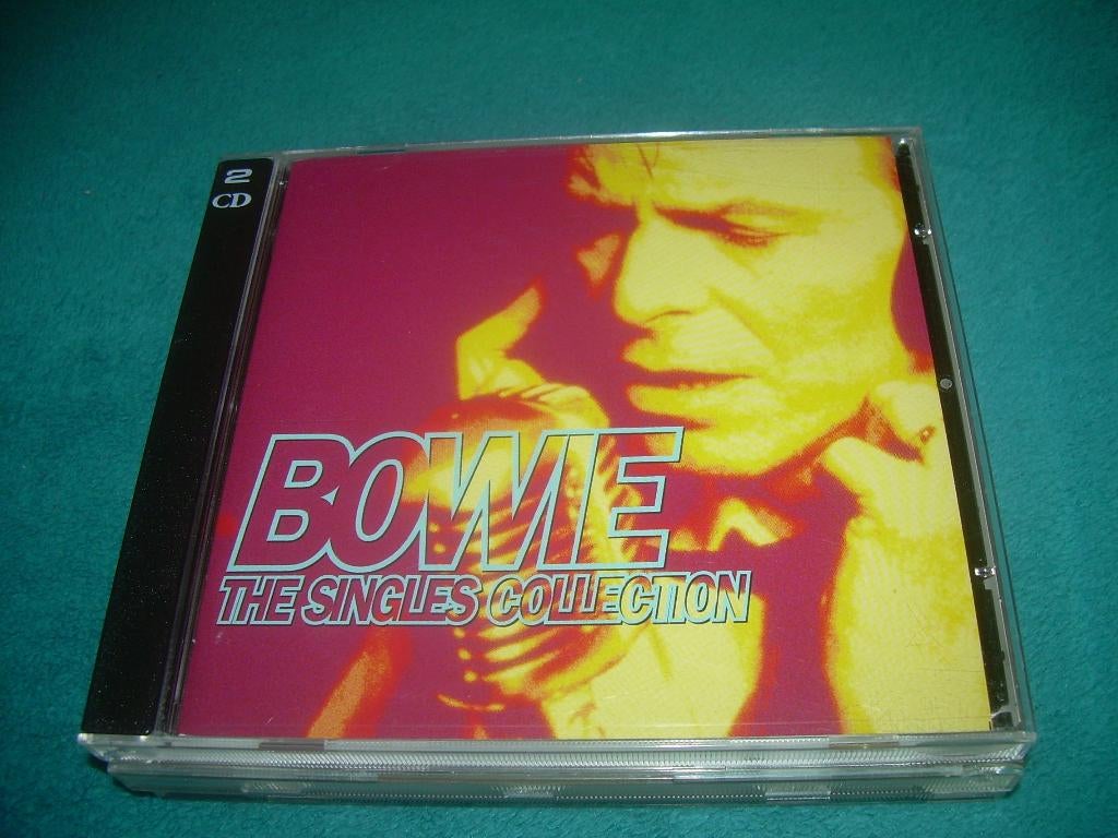 2 CD S - DAVID BOWIE - THE SINGLES COLLECTION, Ophalen of Verzenden, Zo goed als nieuw