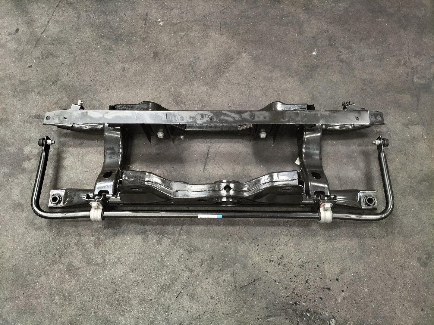 RENAULT 5 E-TECH SUBFRAME ACHTER 2025, Ophalen of Verzenden, Gebruikt, ARN erkend