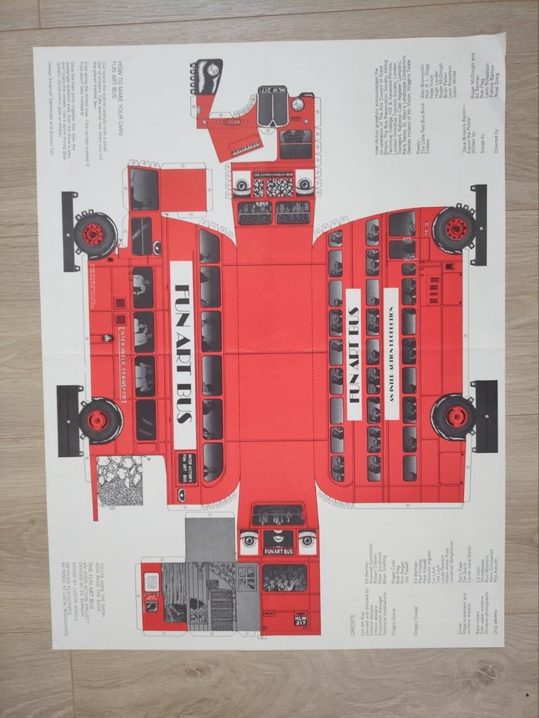Affiche publicitaire groupe de théâtre Fun Art Bus, Collections, Posters & Affiches, Enlèvement