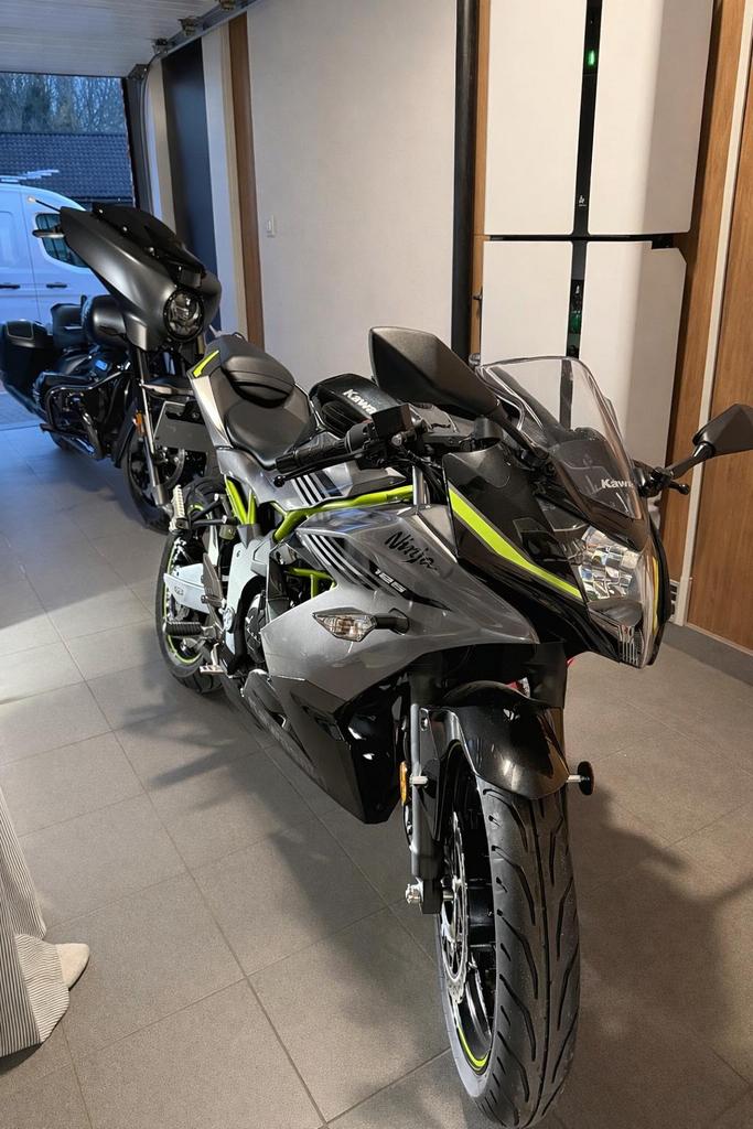 Kawasaki Ninja 125 – 55 km – Nieuwstaat – Fabrieksgarantie, Motos, Particulier, Neuf