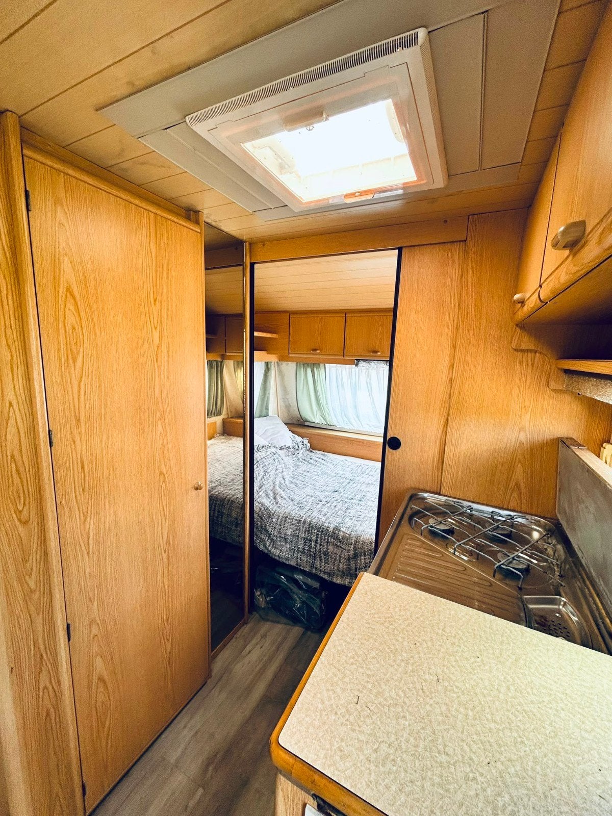 Caravan a vendre, Particulier