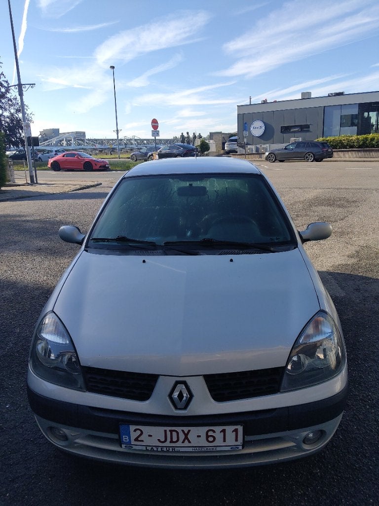 Renault Clio, Argent ou Gris, Achat, Boîte manuelle, Noir