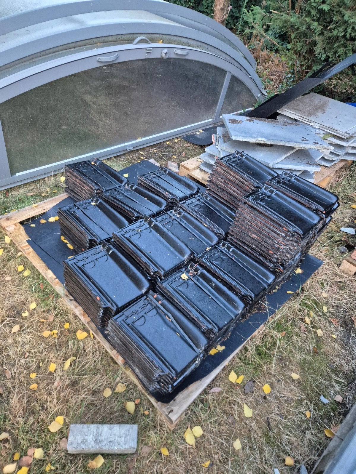 dakpannen koramic stormpan, Doe-het-zelf en Bouw, Ophalen, Steen of Klei, Zwart, Nieuw
