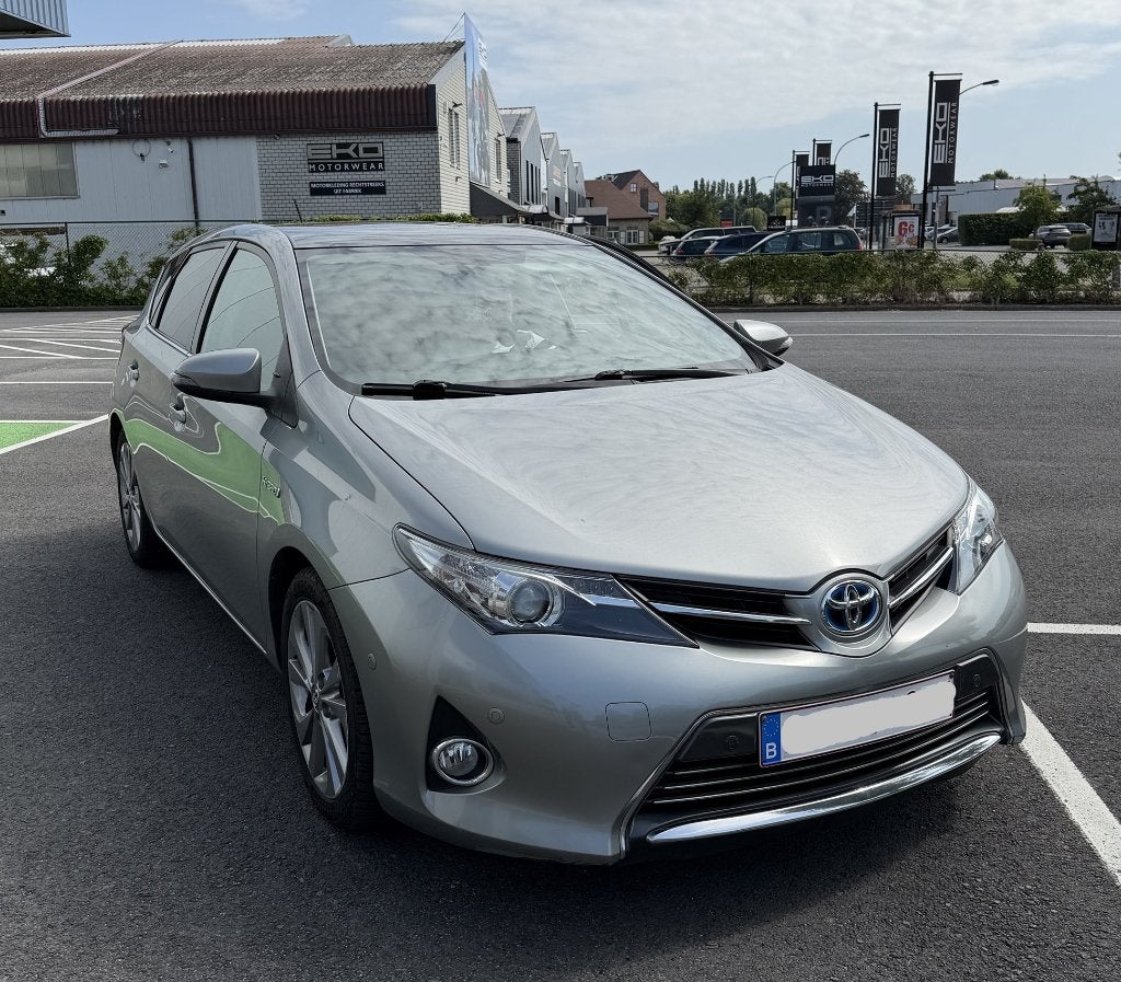 Toyota Auris - 1.8 - Benzine/Hybride Automaat - 2014, Automaat, Zwart, 4 cilinders, Parkeersensor