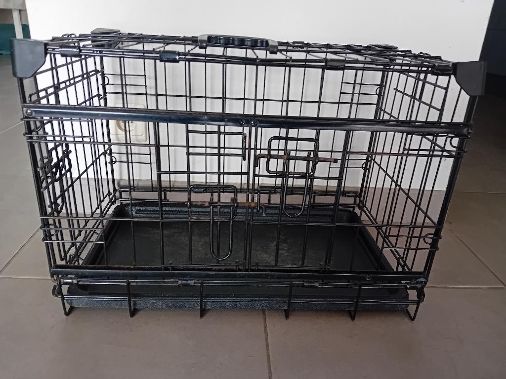 Hondenbenche 55x39x33 cm, Dieren en Toebehoren, Hondenbenches, Ophalen, Gebruikt