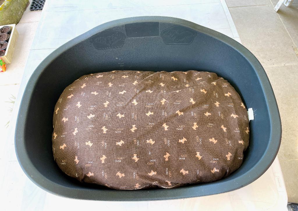 panier pour chien avec deux coussins, Enlèvement, Utilisé, Polyester