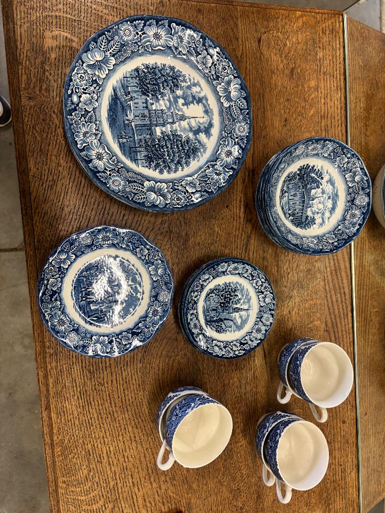 Servies blauw/wit Liberty Blue, Antiek en Kunst, Antiek | Servies los, Ophalen