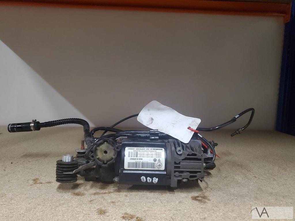 VW Touareg / Porsche Cayenne 02 - 10 compressor luchtvering, Auto-onderdelen, Gebruikt, -, Volkswagen, -