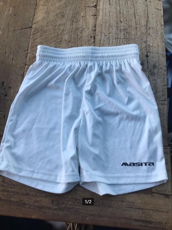 Witte voetbalshort Masita maat 140, Enfants & Bébés, Enlèvement ou Envoi, Comme neuf