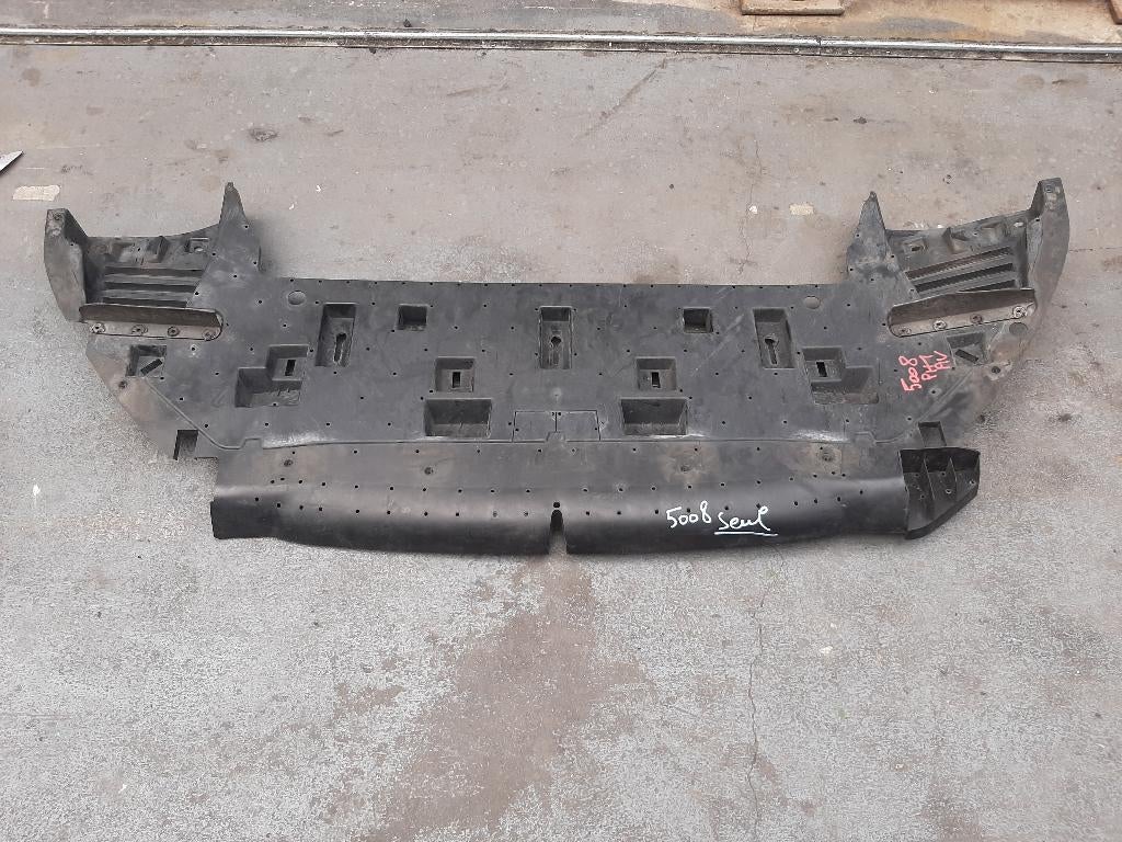 Deflecteur cache sous pare choc PEUGEOT 5008 PHASE 1 2010, Enlèvement, Avant, Peugeot