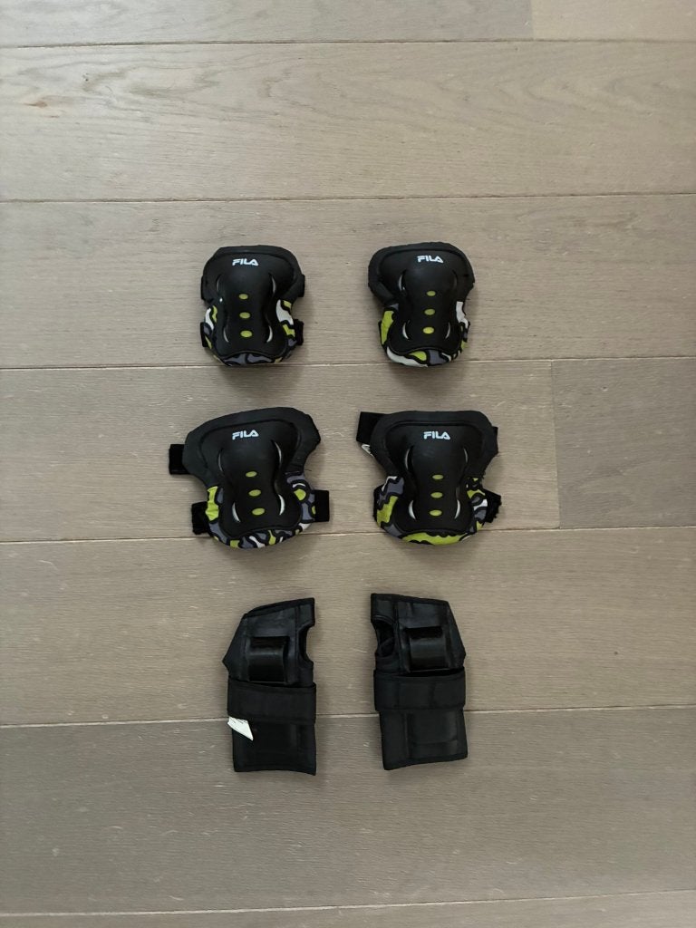 Beschermset pols&elleboog&kniebeschermers Fila (Mt XS/7-10j), Sport en Fitness, Skeelers, Zo goed als nieuw, Bescherming, Overige merken