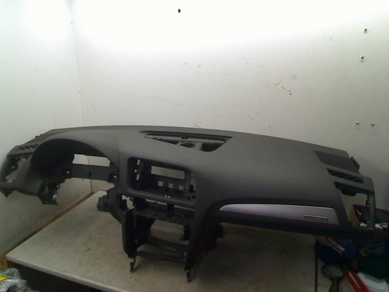 TABLEAU DE BORD met airbag Audi Q5 (8RB) (8R1857041D), Dhr. R. de Gouw, Audi, Utilisé, De Bloemendaal 21 21
5221 EB  'S HERTOGENBOSCH, NL