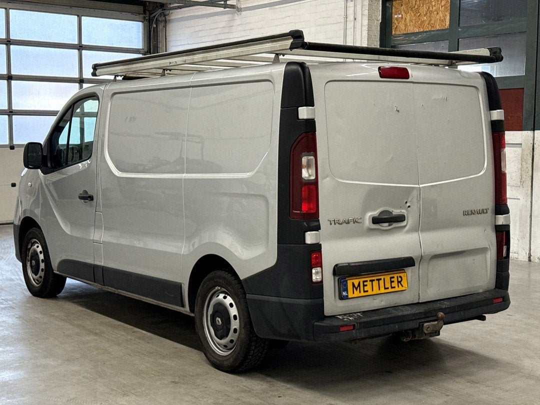 Renault Trafic 1.6 dCi T29 L1H1 Comfort Energy | Navigatie |, Autos, Argent ou Gris, Achat, Euro 6, 3 places