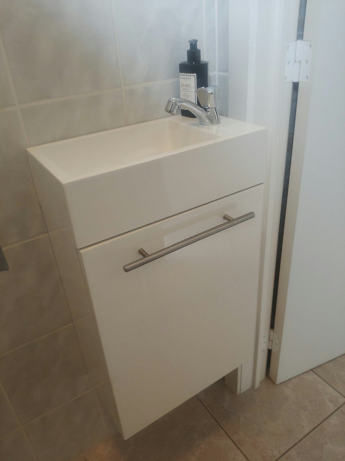 Handenwasser toilet met kastje, Ophalen, Gebruikt