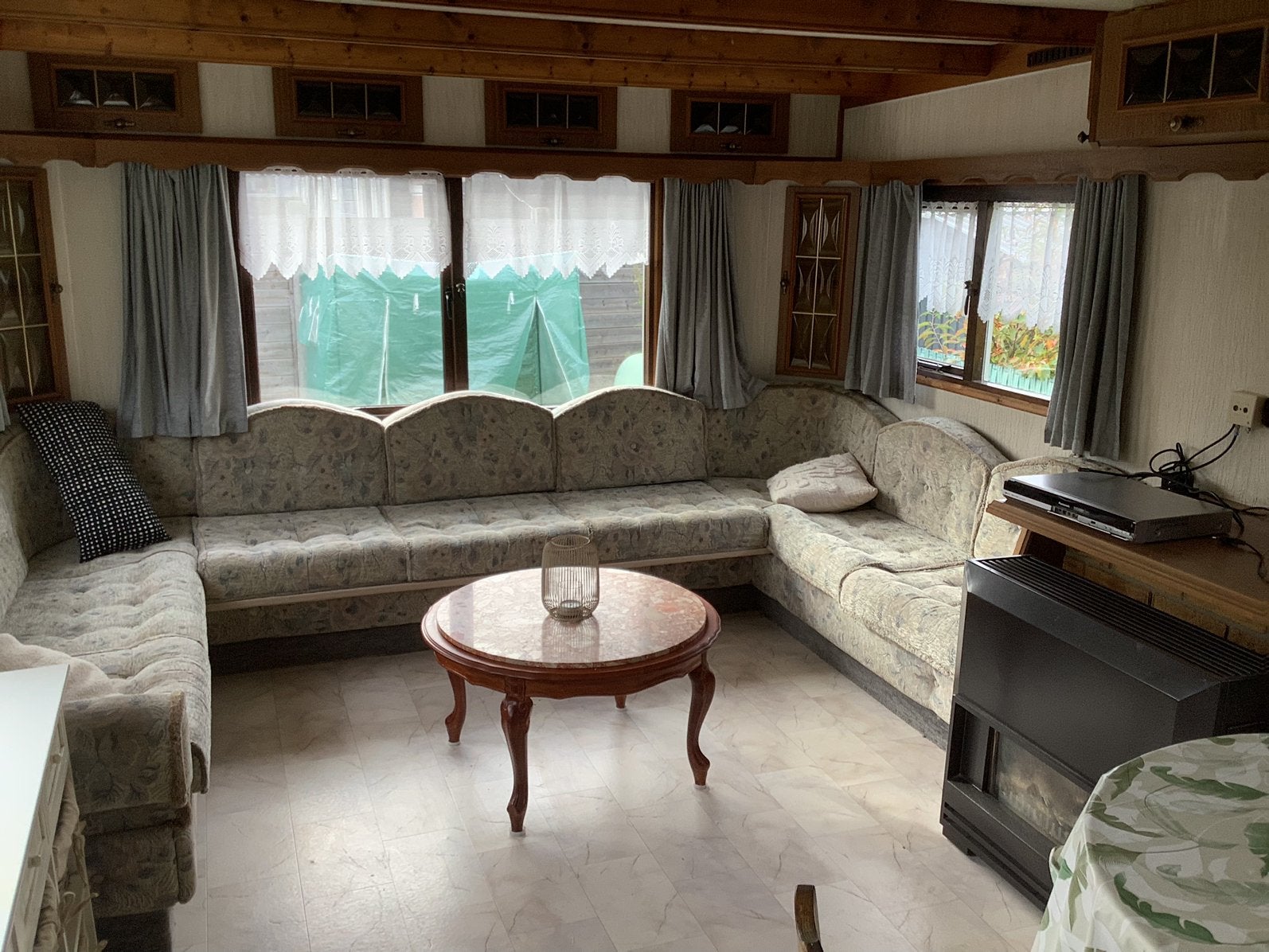 Caravan te huur, Caravans en Kamperen