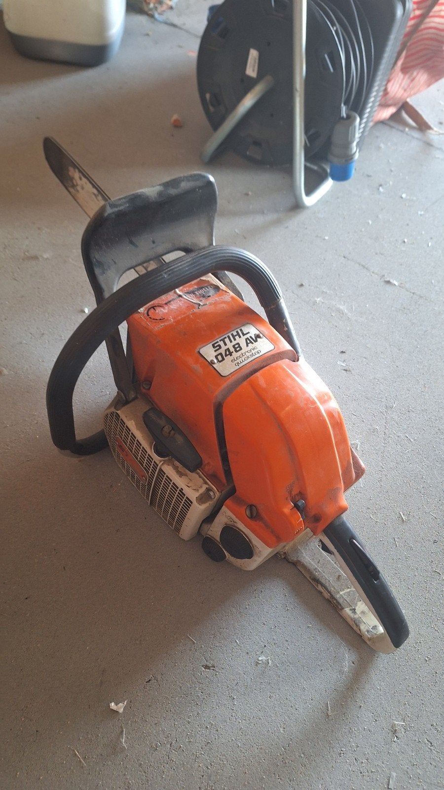 Stihl kettingzaag, Ophalen