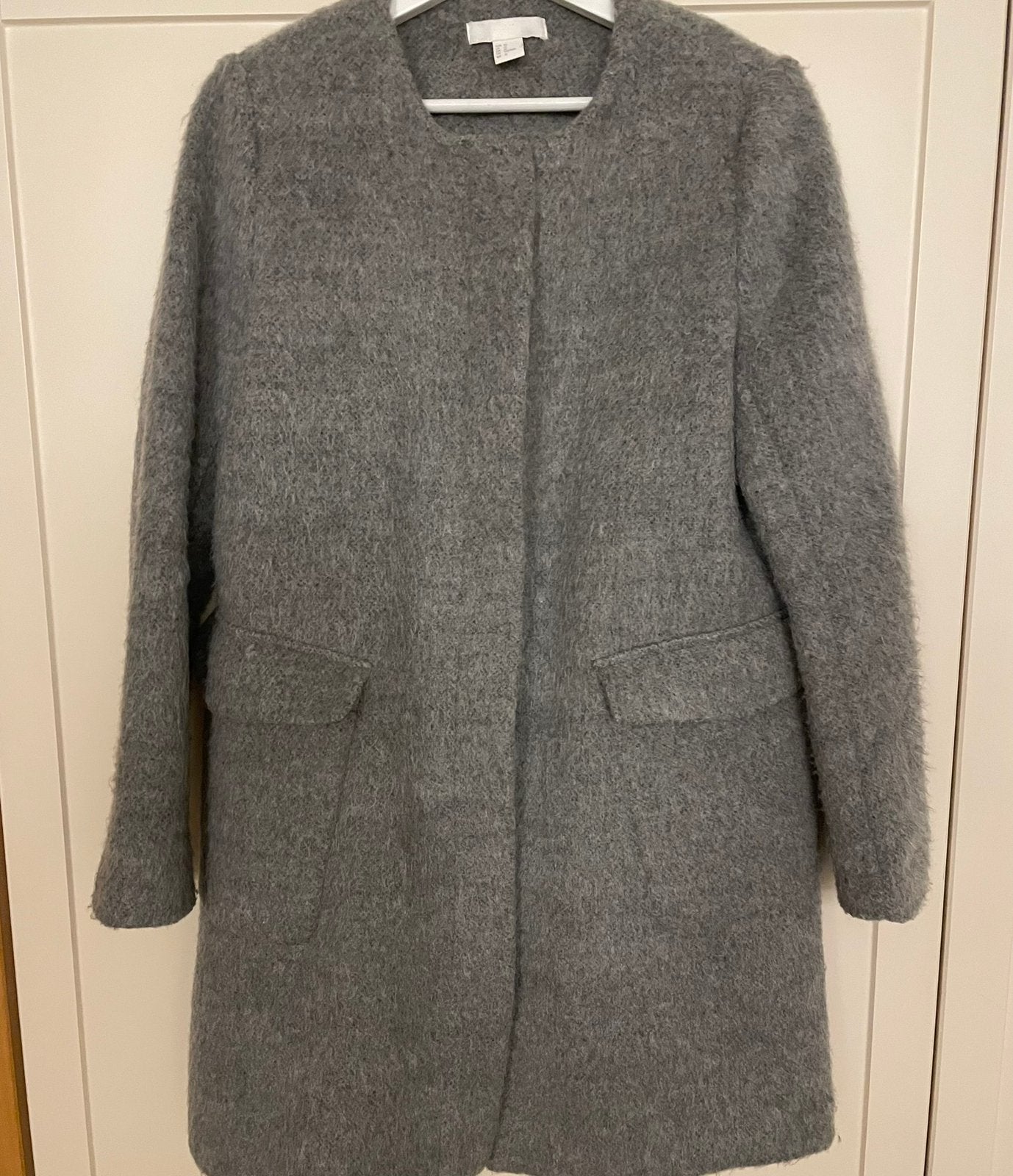 Grijze winterjas, Kleding | Dames, Jassen | Winter, Ophalen, Zo goed als nieuw
