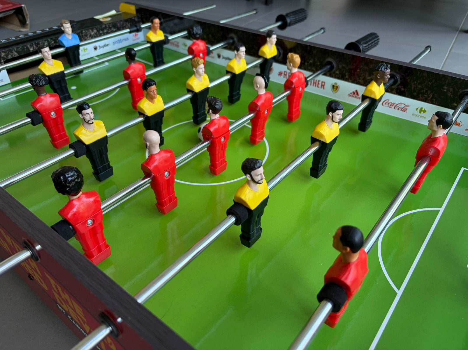 Tafelvoetbal kicker rode duivels, courtois, de bruyne hazard, Ophalen, Zo goed als nieuw