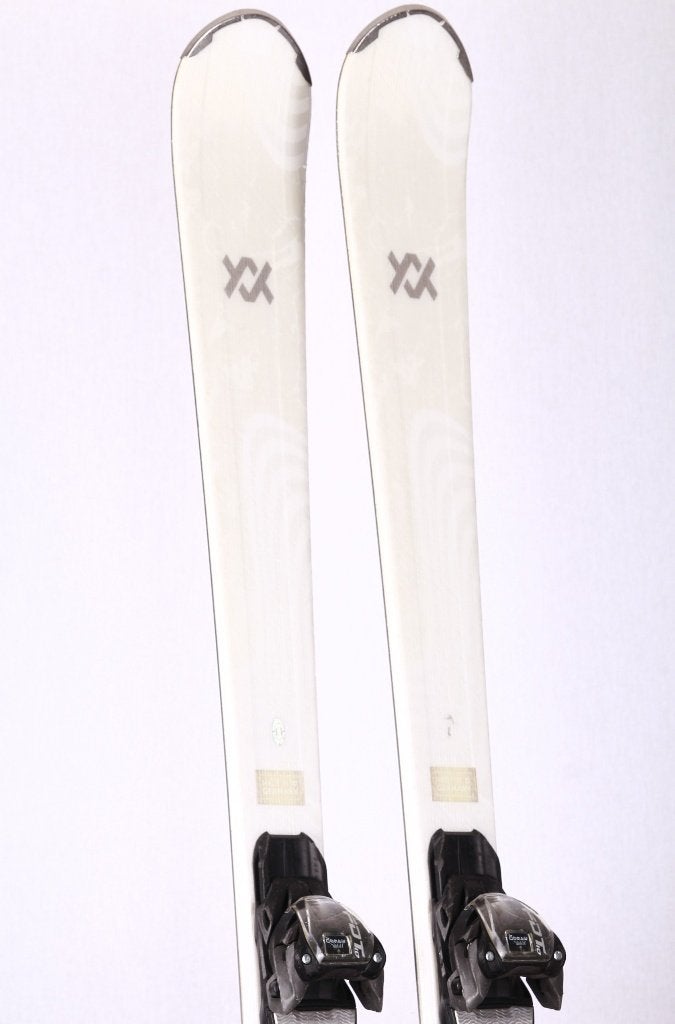 Skis 137 ; 144 ; 151 cm pour femmes VOLKL FLAIR ALESSIA 2025, Autres marques, Carving, Skis, 140 à 160 cm