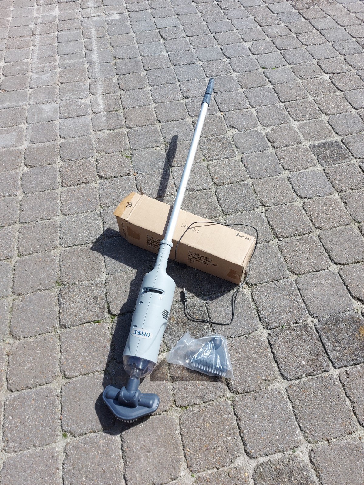 Intex 2x waterstofzuiger cl1704 en zwembadfilter, Tuin en Terras, Ophalen