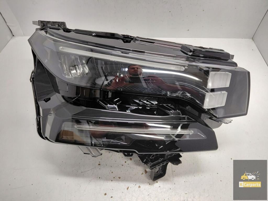 9875281280, Ampoule droite Citro n C5 Aircross II E-C5 Aircr, Citroën, Stellantis N.V., Utilisé, Taurusavenue 1
2132 LS  Hoofddorp, NL