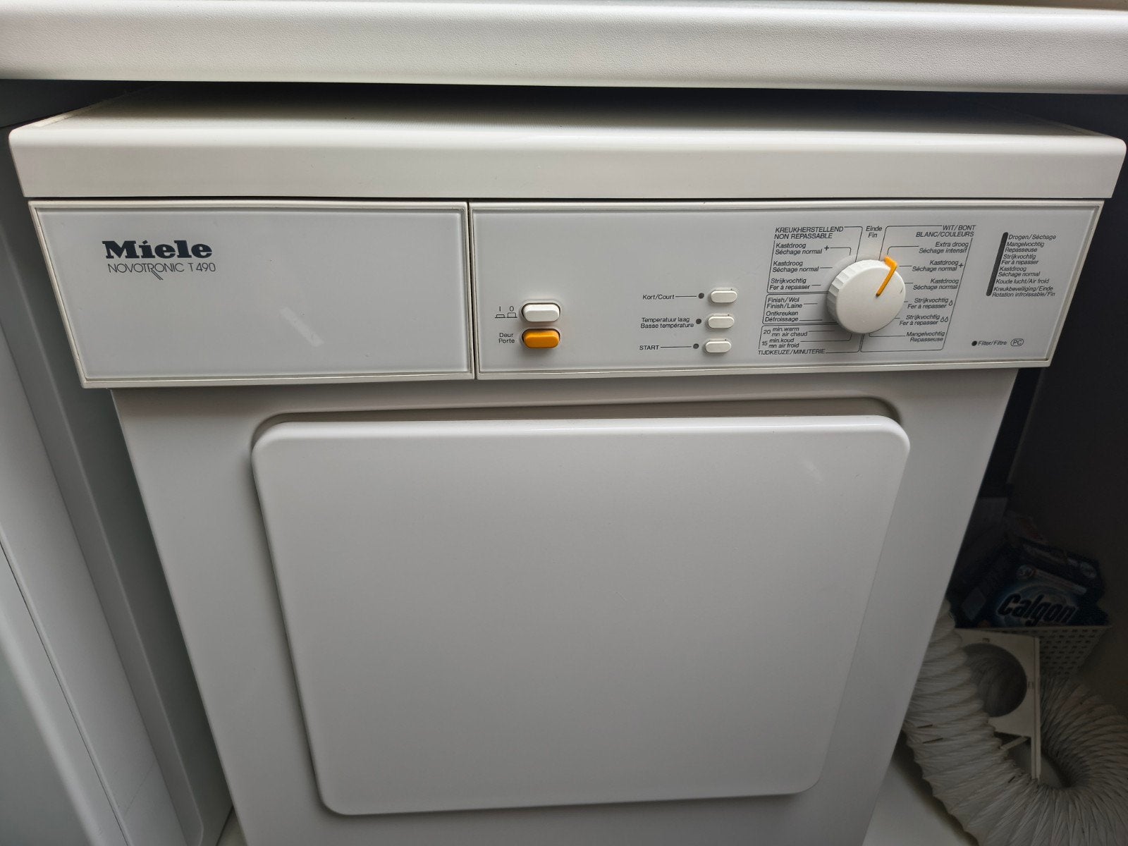 Droogkast Miele Novotronic T490 met luchtafvoer, Electroménager, Enlèvement, Utilisé, Évacuation d'air, 85 à 90 cm