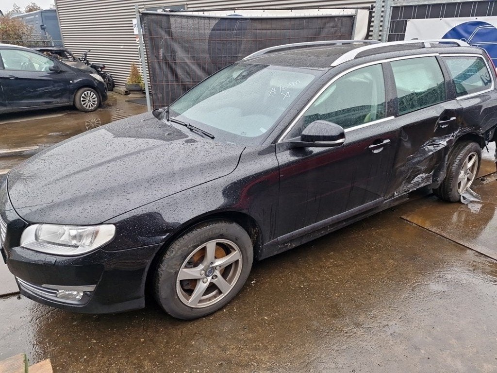 PORTE AVANT GAUCHE V70 (BW) (|31335565|31298711|32228890|), Info@volvocars.com, Volvo Car Germany GmbH, Porte, Avant
