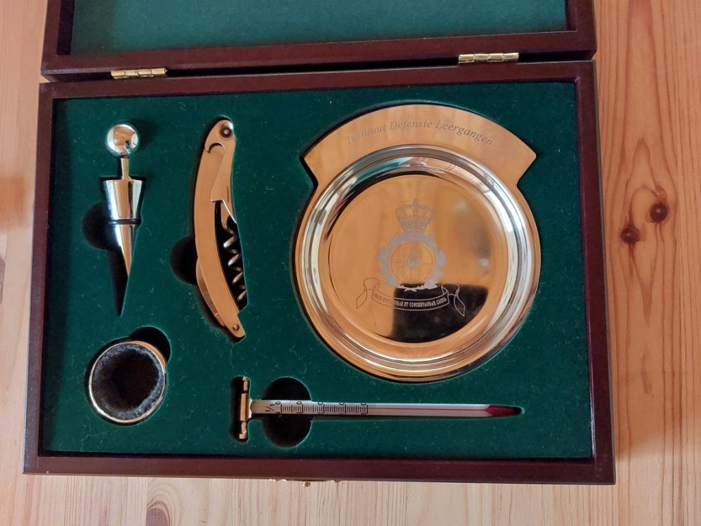 wijn opener set in luxe doos lekring thermometer kelnermes, Ophalen of Verzenden, Nieuw