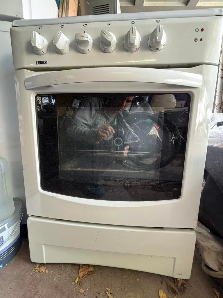 Cuisiniere elctrique zanussi, Electroménager, Enlèvement, Utilisé, Électrique