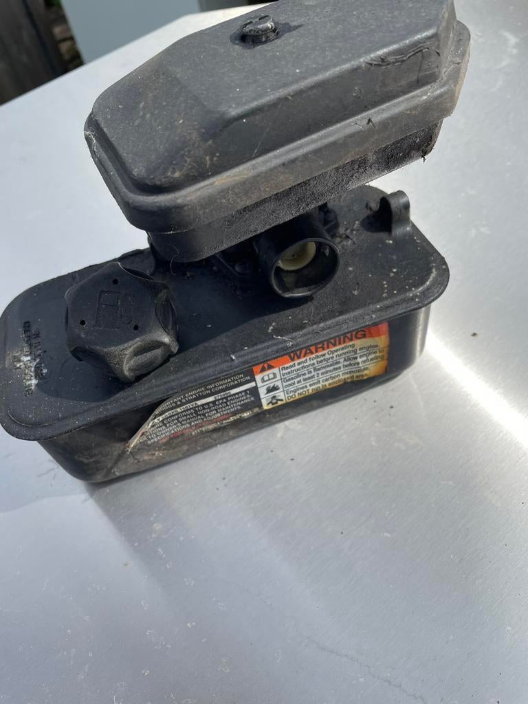 Carburateur briggs et stratton envoie possible, Zo goed als nieuw