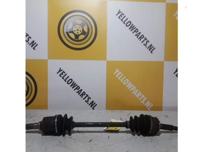 Arbre de transmission avant gauche d'un Suzuki Swift, Enlèvement ou Envoi, 3 mois de garantie, Utilisé, Suzuki