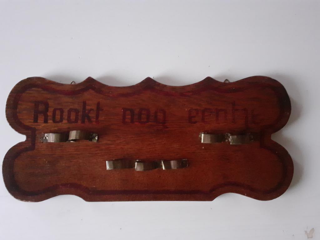 vintage rekje voor pijpen en spreuk over pijp roken, Enlèvement ou Envoi