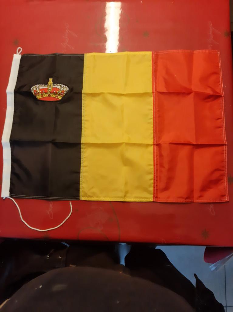 Belgische vlaggen met kroon, Diversen, Vlaggen en Wimpels, Ophalen of Verzenden, Nieuw