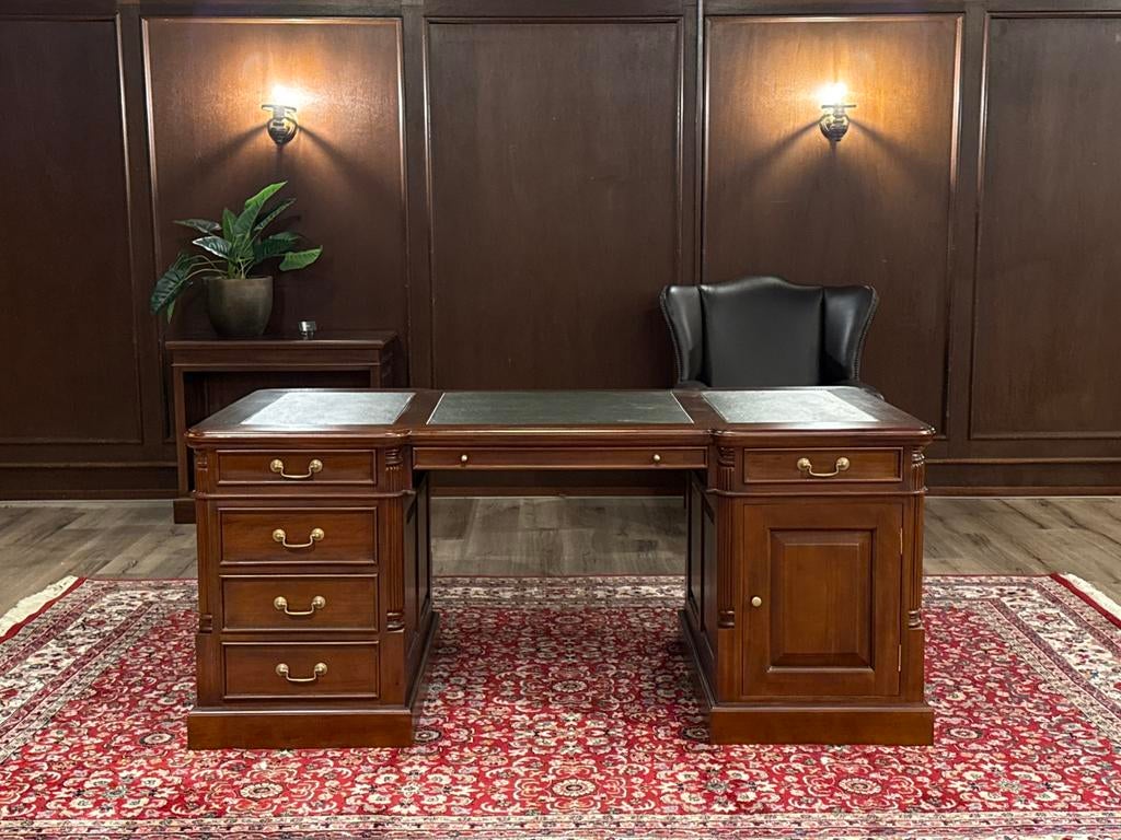 Klassiek Engels bureau (partnerdesk) #607, Huis en Inrichting, Ophalen of Verzenden