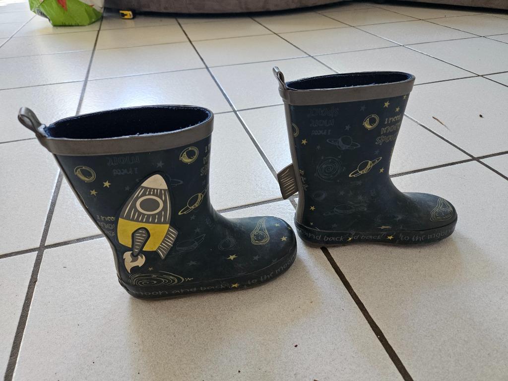 Bottes en caoutchouc enfants taille 26, Garçon, Bottes, Comme neuf, Enlèvement