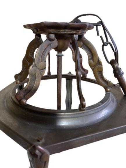 Art Nouveau Hanglantaarn, Ophalen