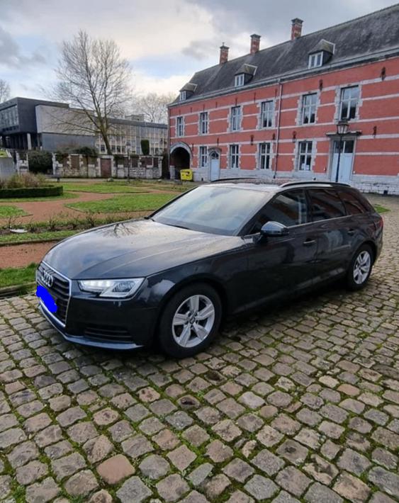 Audi A4 Avant 2.0 TDI 110 kw boite auto 190.000 km, Argent ou Gris, Achat, 1968 cm³, A4