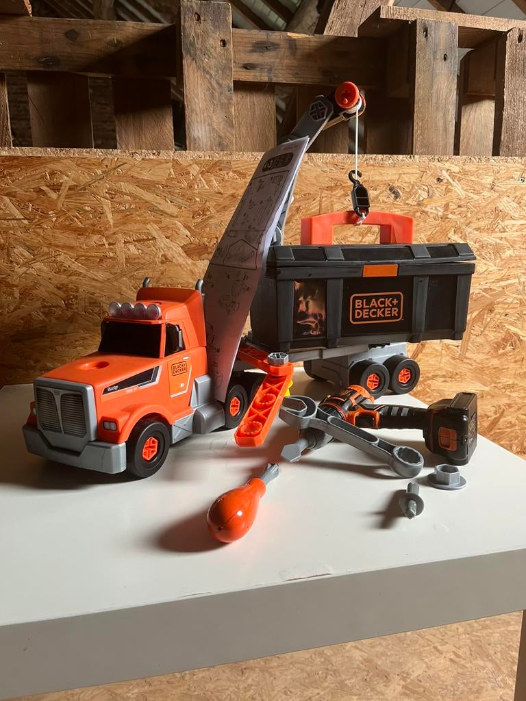 Speelgoed klusset Black + Decker, Kinderen en Baby's, Ophalen, Zo goed als nieuw
