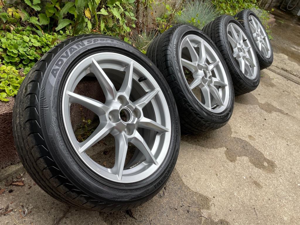 Originele zomerkit MX-5 ND 16" Yokohama 195/50/16 84V, Auto-onderdelen, Banden en Velgen, Ophalen, Gebruikt, 16 inch, Banden en Velgen