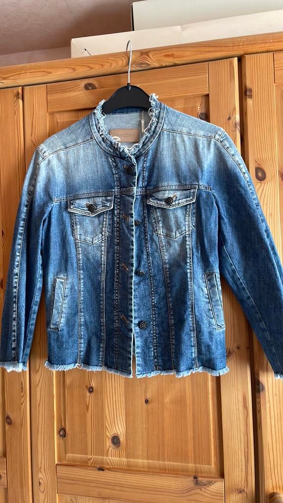 Jeansjasje Marccain maat 2, Kleding | Dames, Ophalen of Verzenden, Zo goed als nieuw
